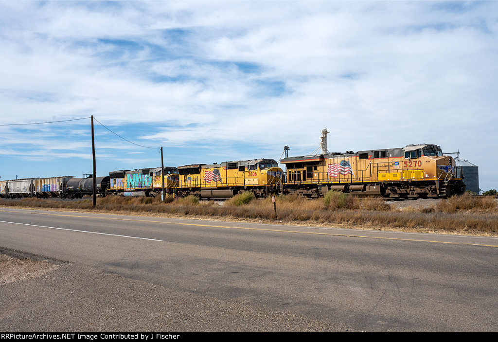 UP 5270